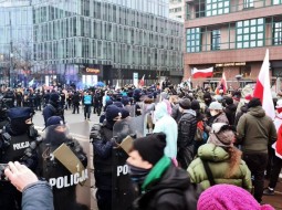 Жители Варшавы вышли на митинг против втягивания Польши в конфликт на Украине