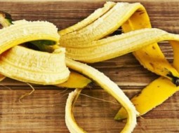 Не торопись выбрасывать кожуру банана, она принесет пользу